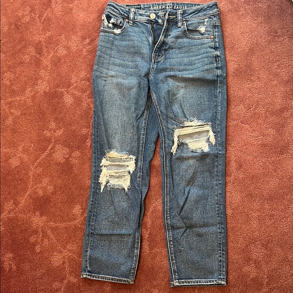 American Eagle Distressed Mom Straight Jean